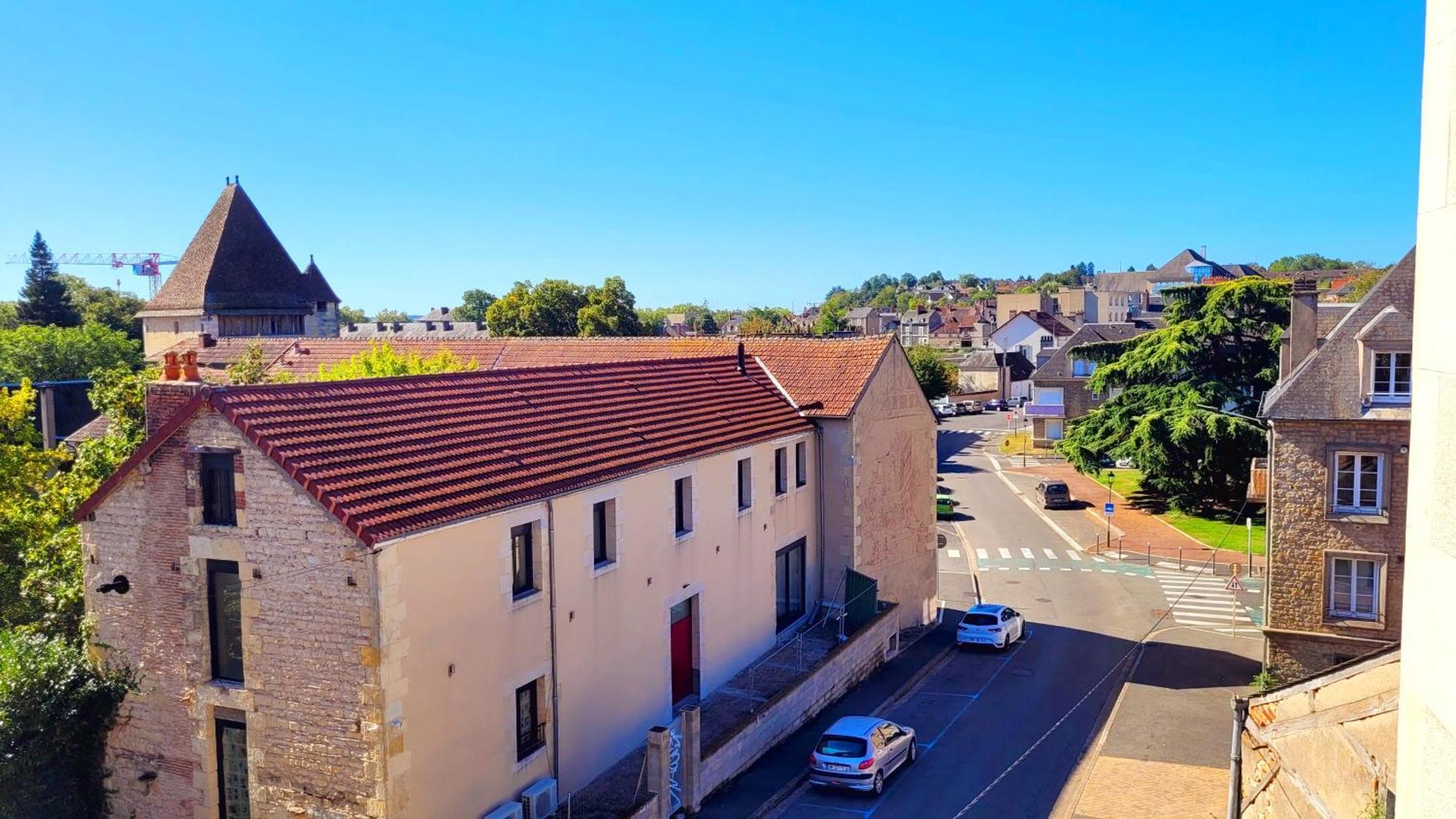 "Au Centre De Nevers" Hyper Centre Ville De Nevers, Proche Gare, Spacieux & Calme Dış mekan fotoğraf